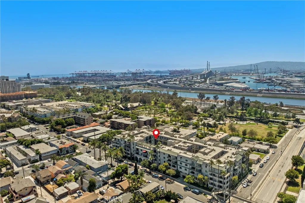 Long Beach, California 90802, United States, 2 Bedrooms Bedrooms, ,2 BathroomsBathrooms,Residential,Active,166564