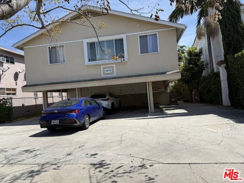 Photo of 1470 S Sherbourne Drive #1, Los Angeles, CA 90035 (MLS # 26856597)