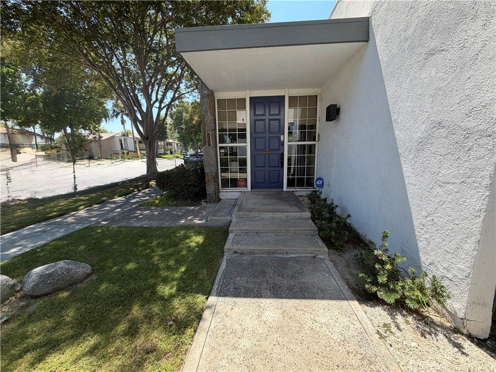 1731 W Romneya Drive