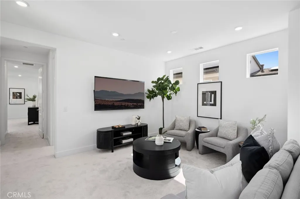 Irvine, California 92618, United States, 4 Bedrooms Bedrooms, ,5 BathroomsBathrooms,Residential,Active,158782