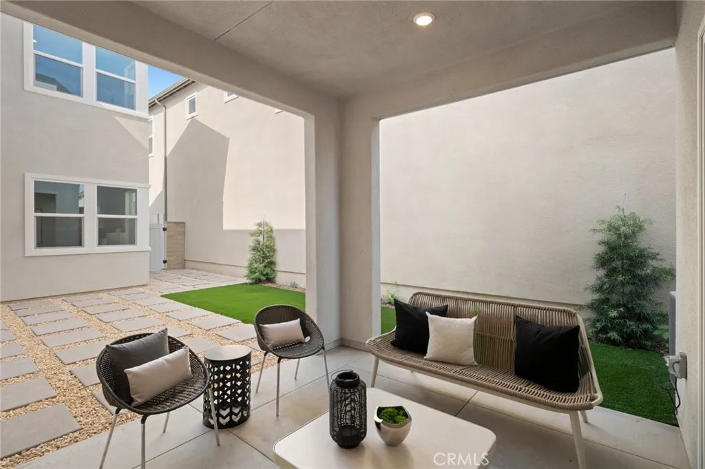 Irvine, California 92618, United States, 4 Bedrooms Bedrooms, ,5 BathroomsBathrooms,Residential,Active,158782