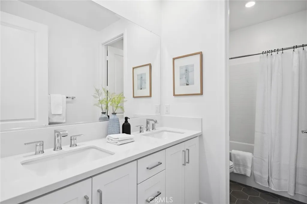 Irvine, California 92618, United States, 4 Bedrooms Bedrooms, ,5 BathroomsBathrooms,Residential,Active,158782