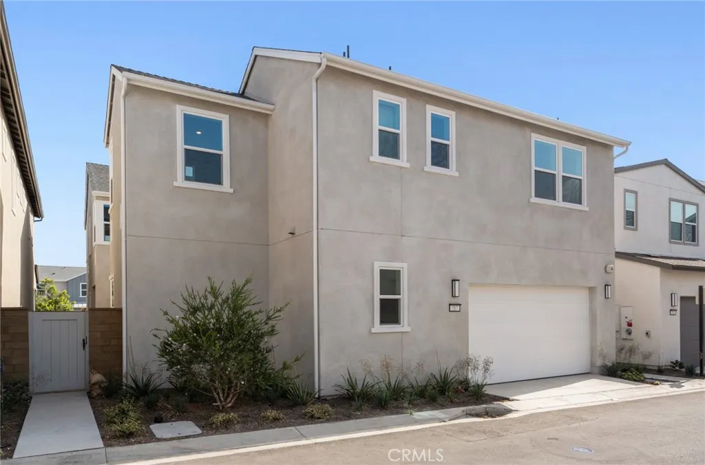 Irvine, California 92618, United States, 4 Bedrooms Bedrooms, ,5 BathroomsBathrooms,Residential,Active,158782