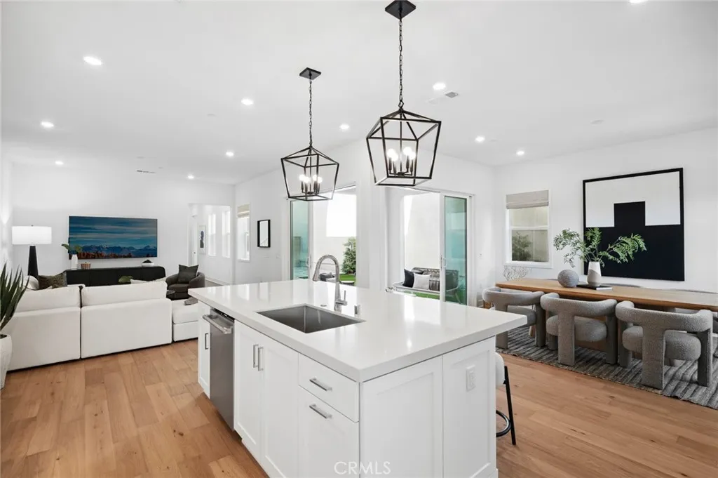 Irvine, California 92618, United States, 4 Bedrooms Bedrooms, ,5 BathroomsBathrooms,Residential,Active,158782