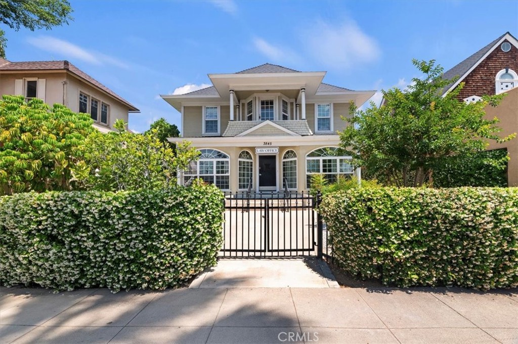 3845 10th Street