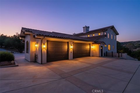 Tiny photo for 8820 Cantinas Point Ln, Bradley, CA 93426 (MLS # NS25202653)