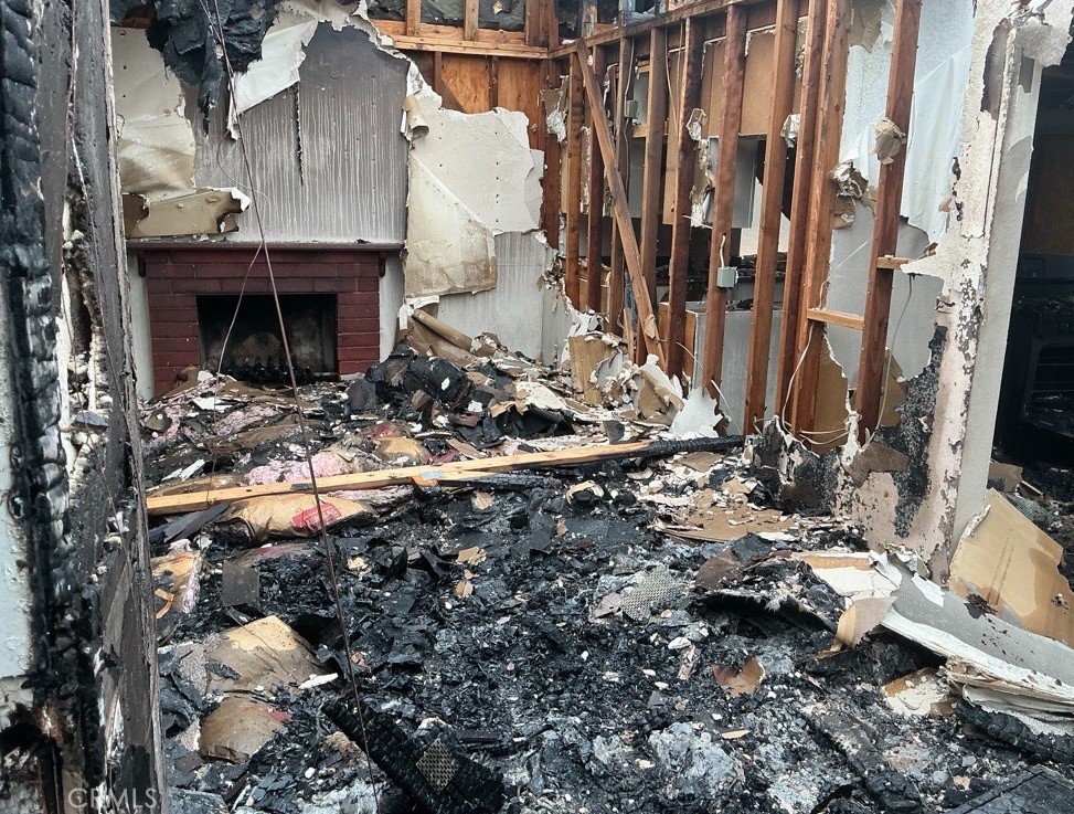 25899 Amapolas Street