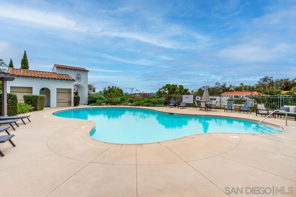 La Costa - Residential