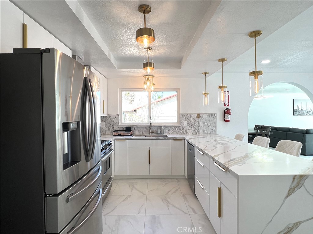 445 E San Rafael Drive