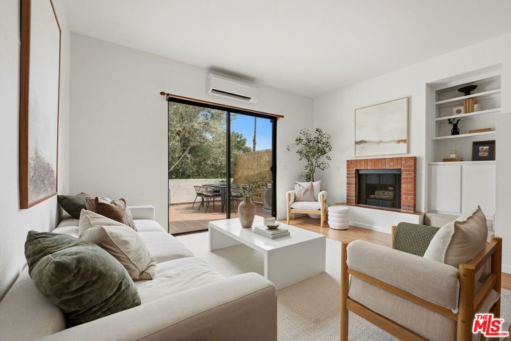 Photo of 3665 Empire Drive #1, Los Angeles, CA 90034 (MLS # 26665945)