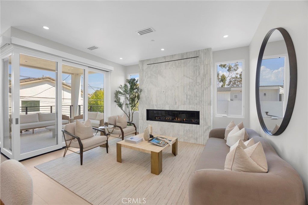 321 Larkspur Avenue 1/2, Corona Del Mar CA 92625 - Photo 6
