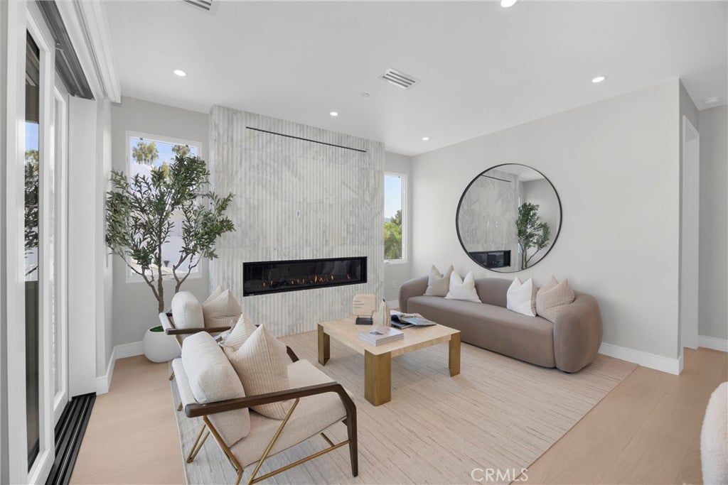 321 Larkspur Avenue 1/2, Corona Del Mar CA 92625 - Photo 7
