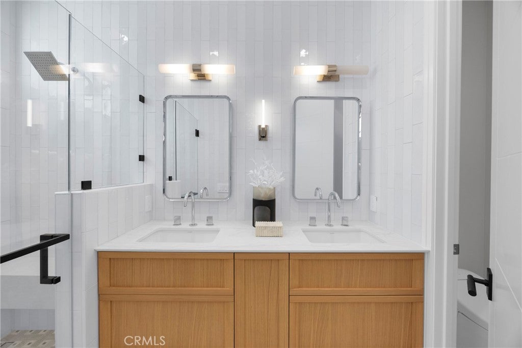 321 Larkspur Avenue 1/2, Corona Del Mar CA 92625 - Photo 17