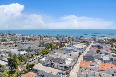 Photo of 321 Larkspur Avenue #1/2, Corona Del Mar, CA 92625 (MLS # OC26168465)