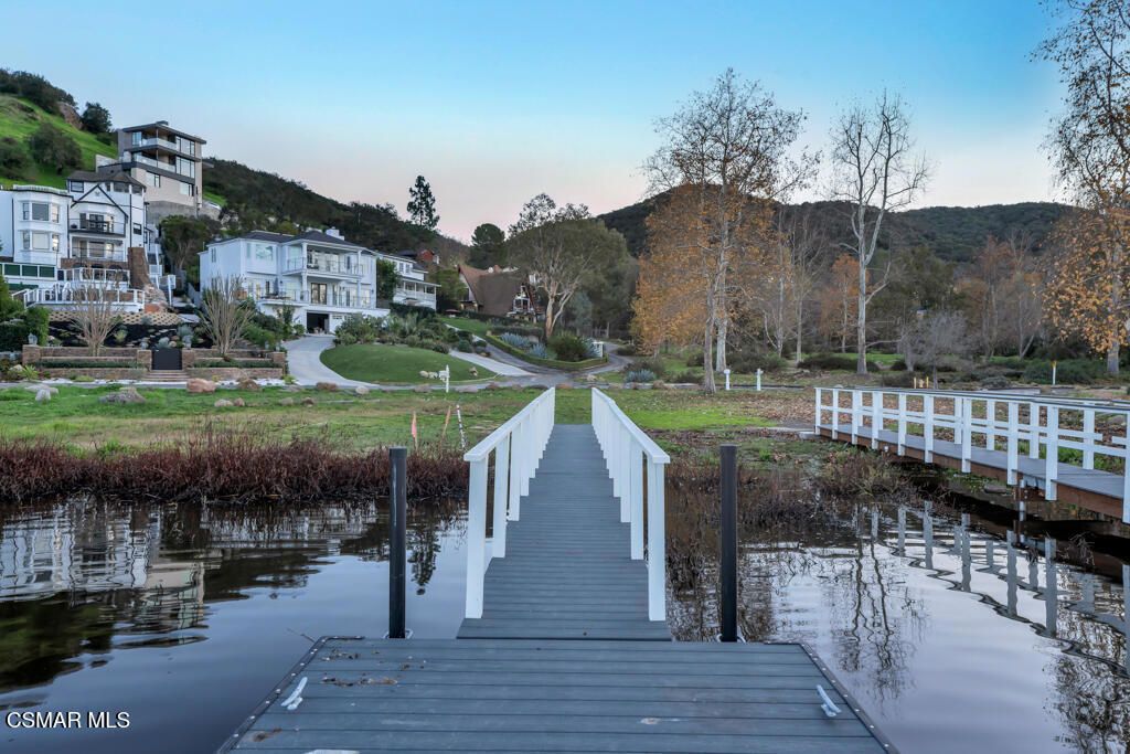 Photo of 370 Lower Lake Road, Lake Sherwood, CA 91361 (MLS # 226000117)