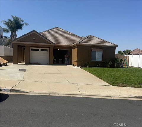 Photo of 23166 Rancho Peak Place, Murrieta, CA 92562 (MLS # SW26079753)