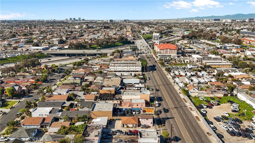 3846 W Imperial