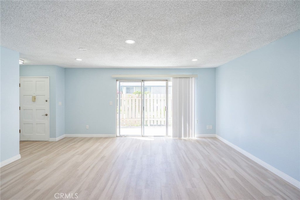 2300 S Hacienda Boulevard D4
