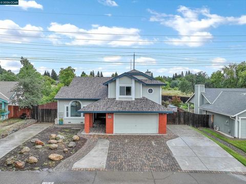 Photo of 196 Bittercreek Dr Dr, Folsom, CA 95630 (MLS # 41132204)