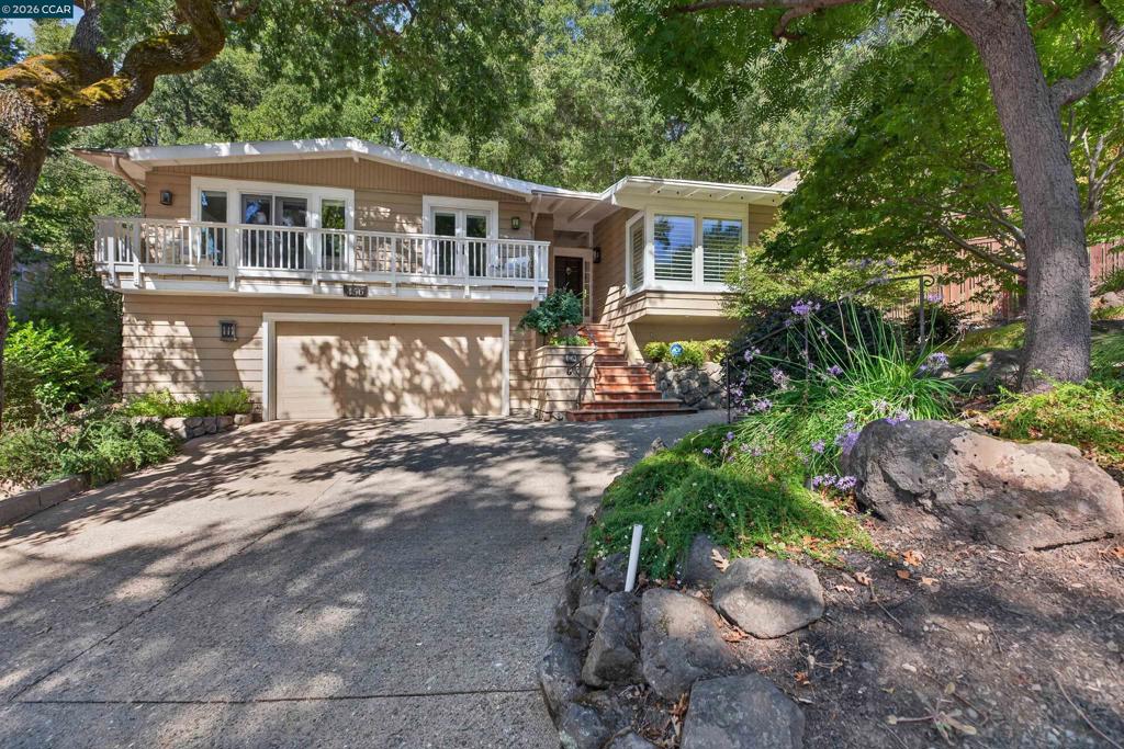 456 Camino Sobrante