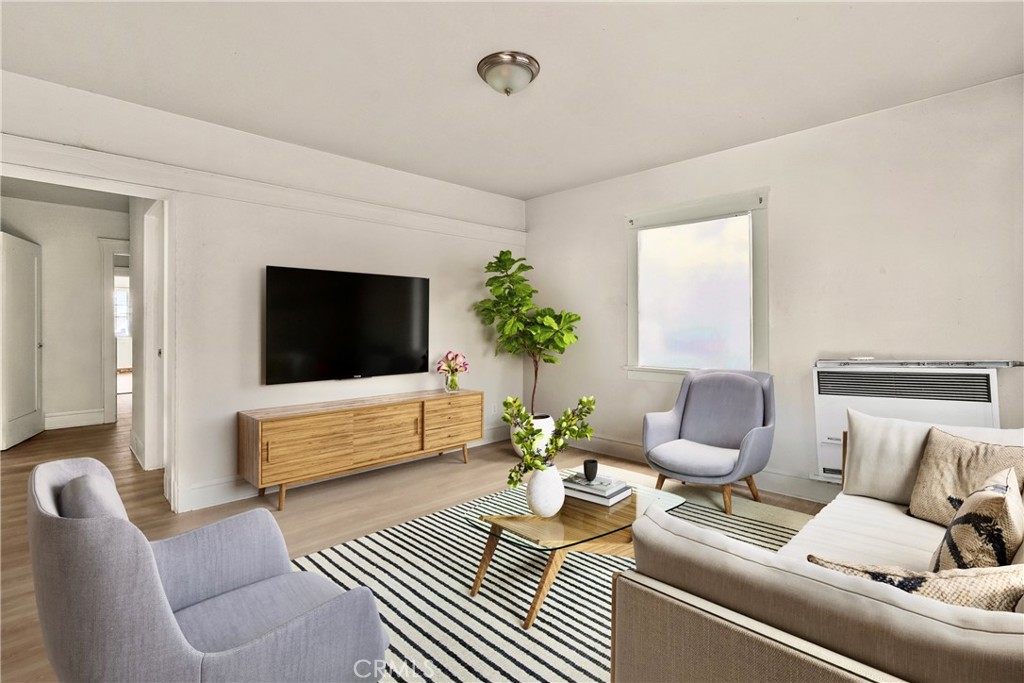 508 W 10th