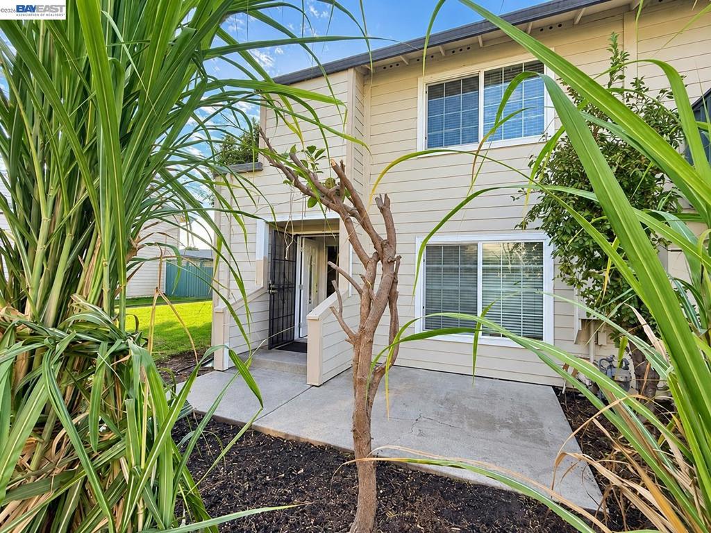 4208 Apollo Cir