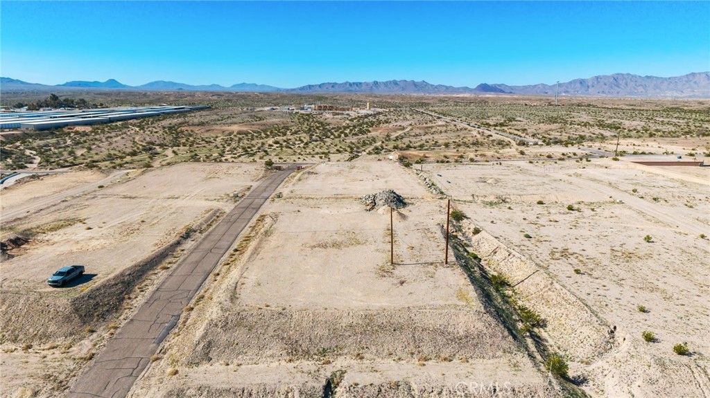 Photo of 1779 River Run Rd, Needles, CA 92363 (MLS # TR26021322)