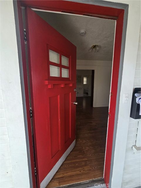 Photo of 310 W Walnut St, Santa Ana, CA 92701 (MLS # PW25264924)