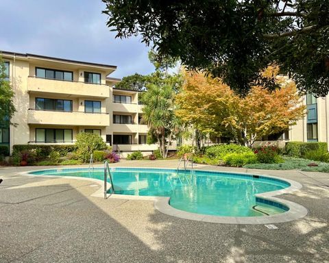 Photo of 525 Almer Road #210, Burlingame, CA 94010 (MLS # ML82025888) Photo of 525 Almer Road #210, Burlingame, CA 94010 (MLS # ML82025888)