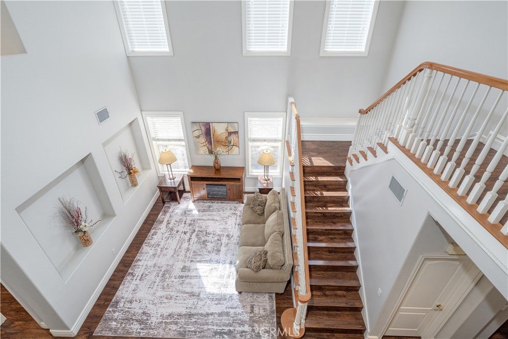18571 Amalia Ln, Huntington Beach CA 92648
