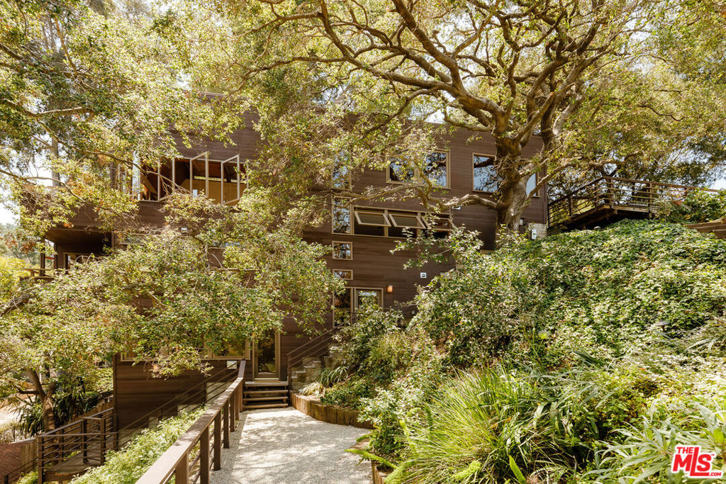 2353 Stanley Hills Drive