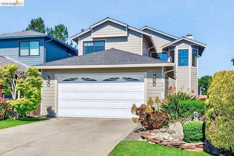 Photo of 4963 Stoneridge Ct Ct, Oakland, CA 94605 (MLS # 41129359)