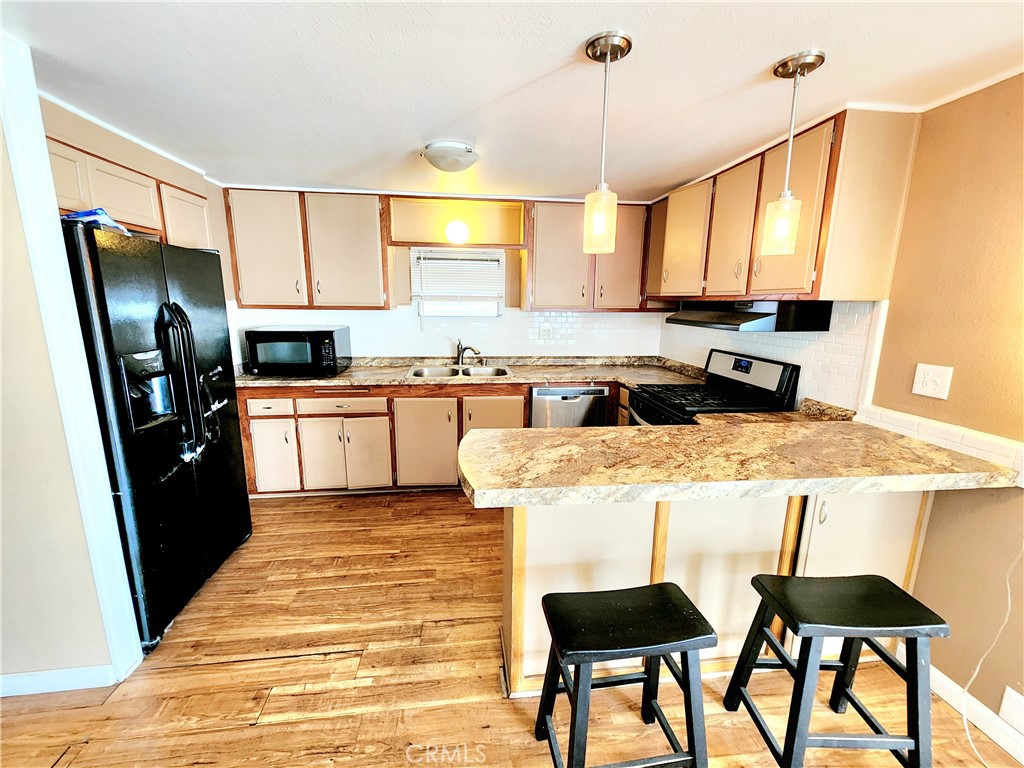 24200 Walnut 62