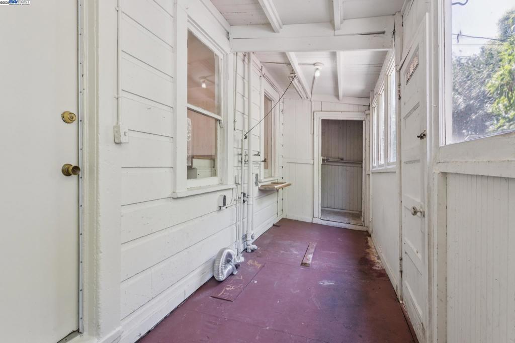 VALLEJO HEIGHTS - Residential Income