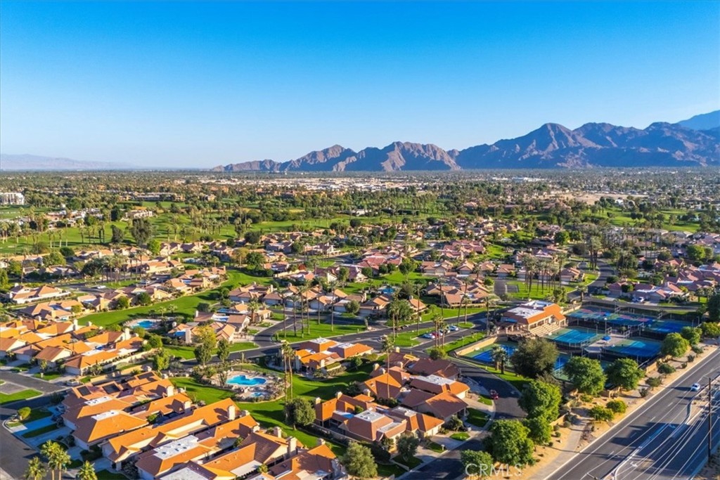 Silver Sands R.C. (32269) - Residential