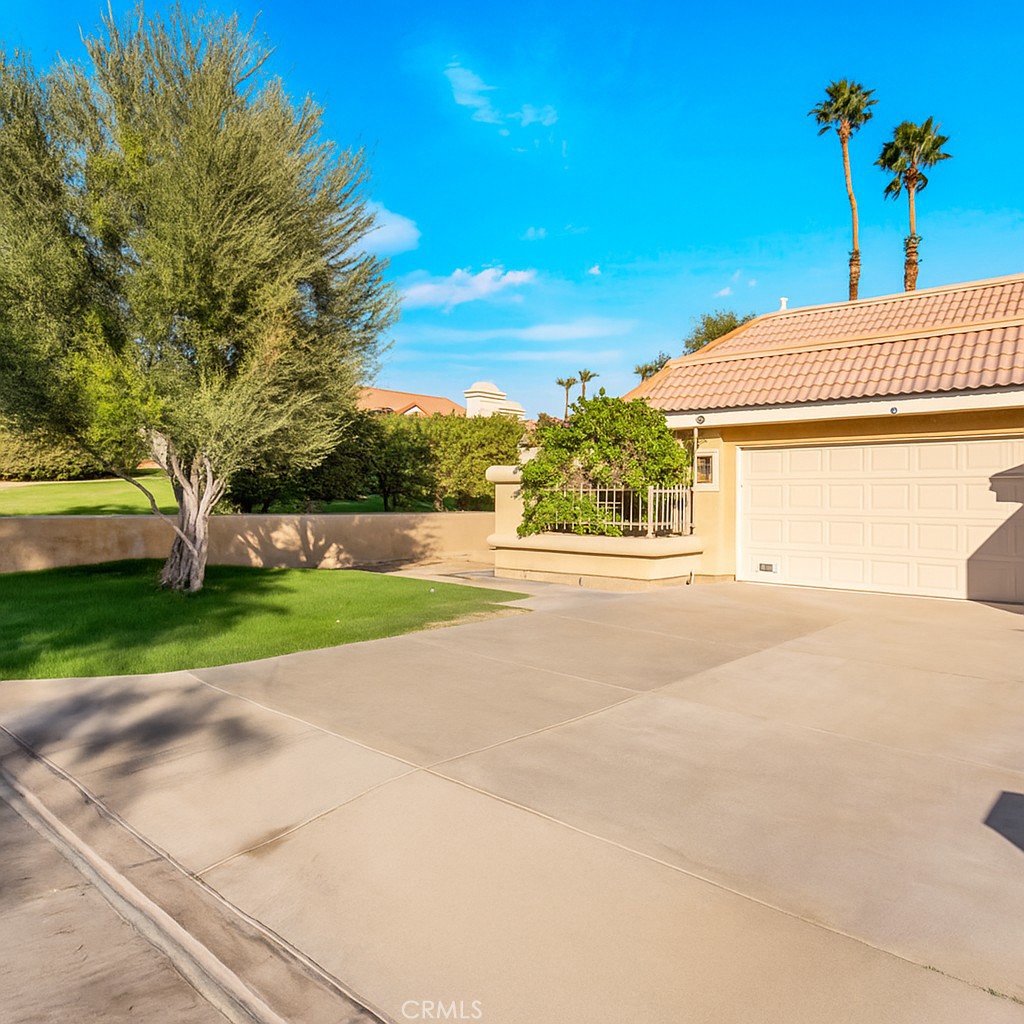 Silver Sands R.C. (32269) - Residential