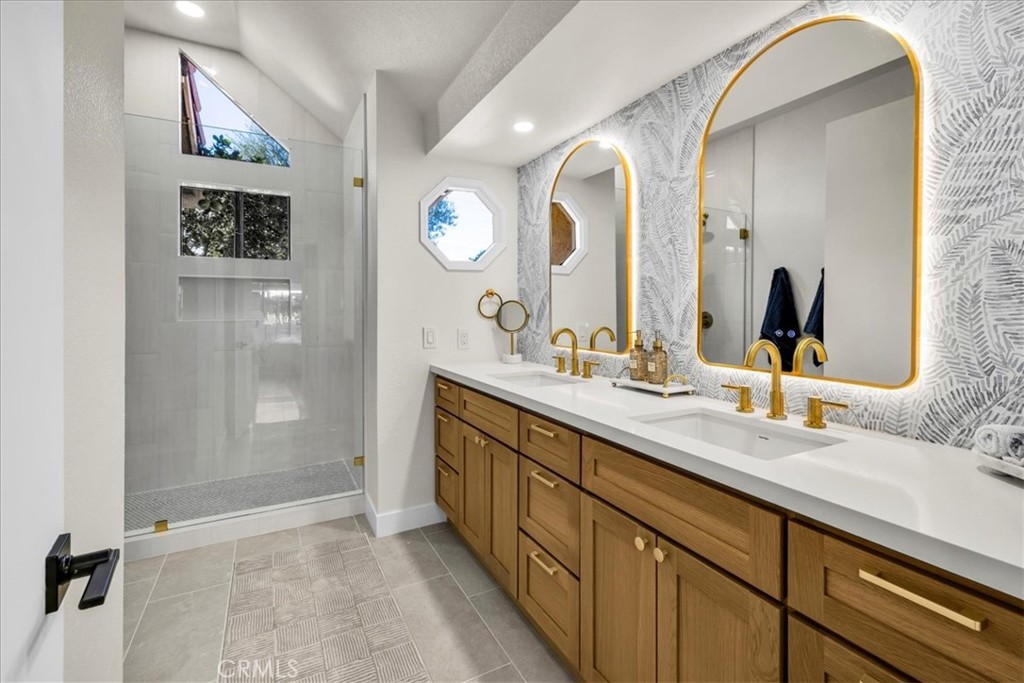 Silver Sands R.C. (32269) - Residential