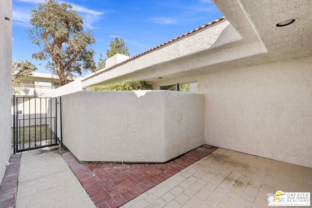 Candlewood Villas II - Residential