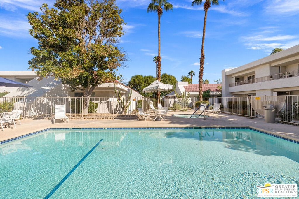 Candlewood Villas II - Residential