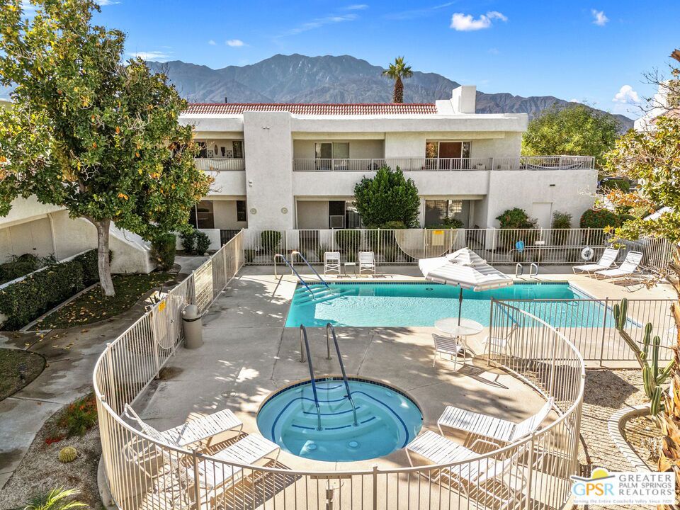 Candlewood Villas II - Residential