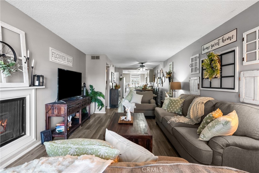 20305 Rue Crevier 585