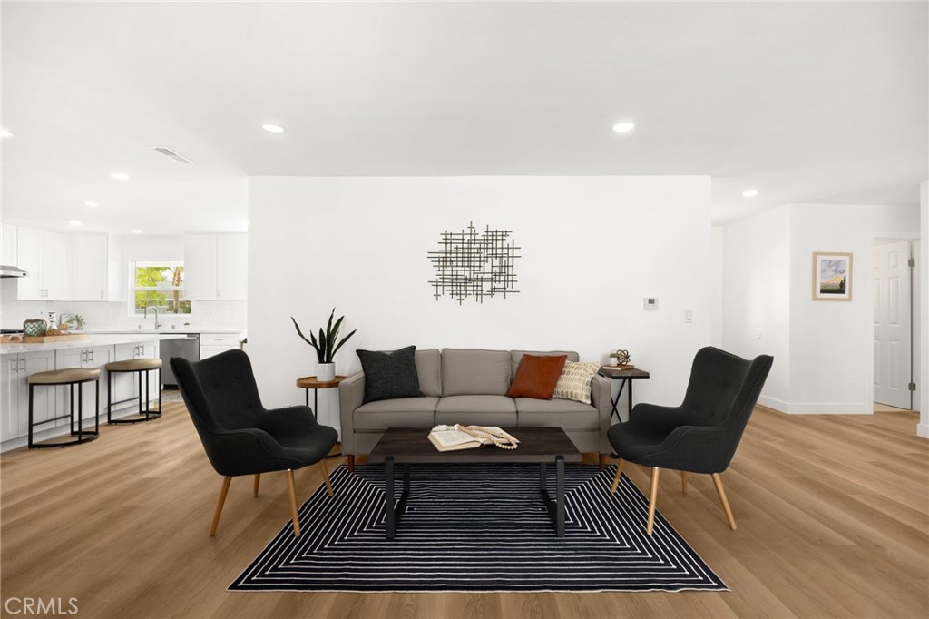 1119 E Cumberland Road