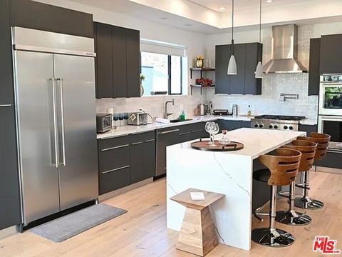 Photo of 1410 Coronado Terrace, Los Angeles, CA 90026 (MLS # 25614451)