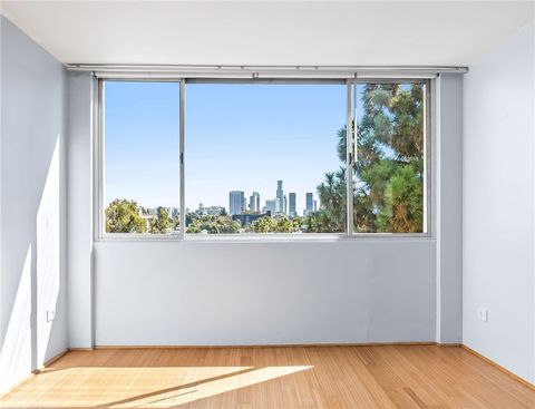 Photo of 421 S La Fayette Park Pl #701, Los Angeles, CA 90057 (MLS # LG25240381)