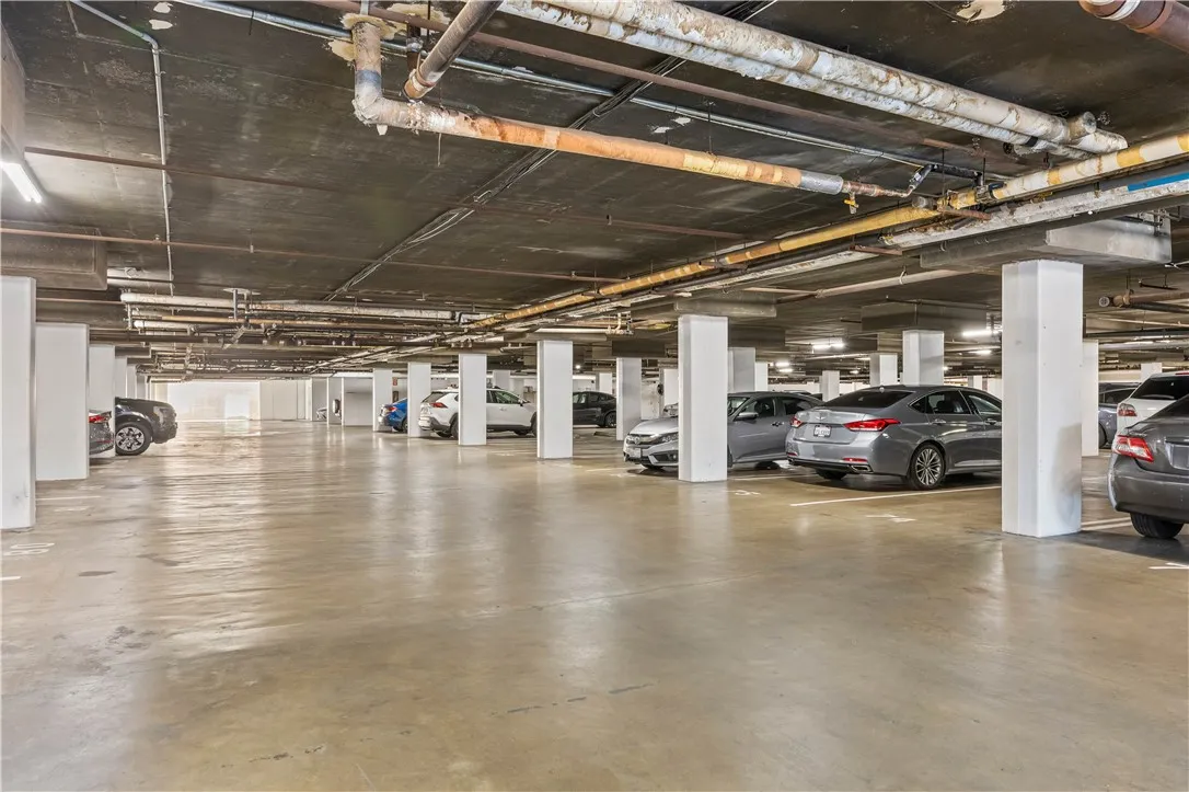 Los Angeles, California 90057, United States, 1 Bedroom Bedrooms, ,1 BathroomBathrooms,Residential,Active,229233