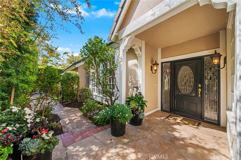 Photo of 19305 Woodlands Drive Dr, Huntington Beach, CA 92648 (MLS # OC25234253)