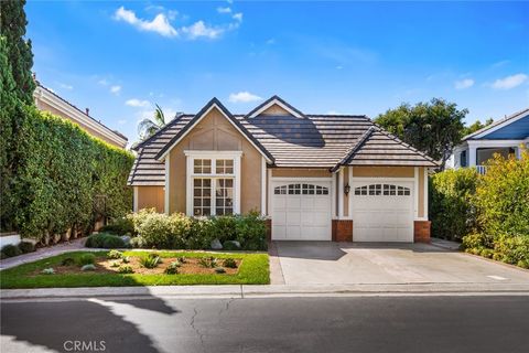 Photo of 19305 Woodlands Drive Dr, Huntington Beach, CA 92648 (MLS # OC25234253)
