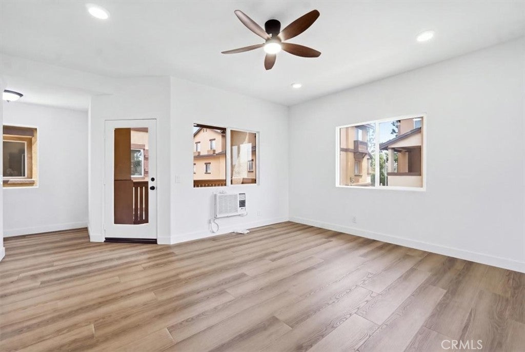 521 N Lark Ellen D