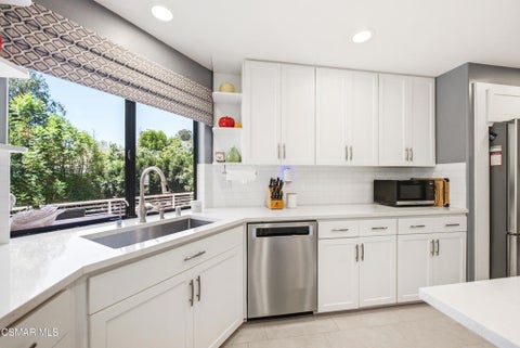 Tiny photo for 351 Las Tuero Court, Camarillo, CA 93010 (MLS # 226002999)