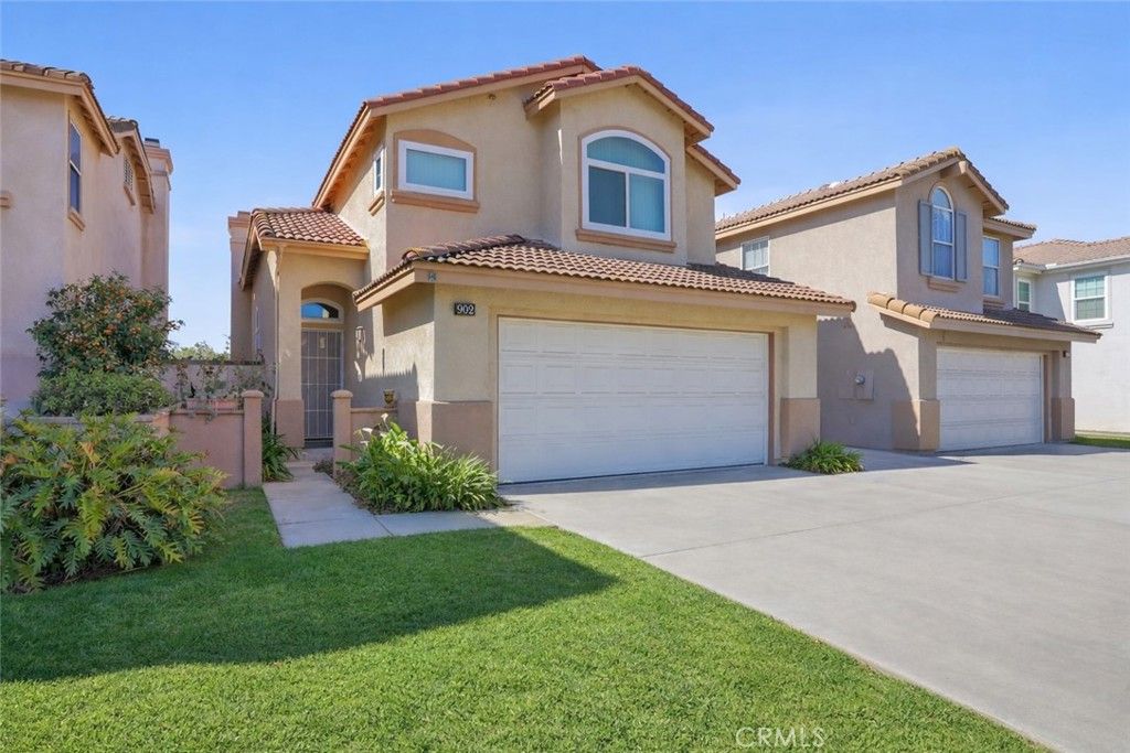 Photo of 902 W Princess Palm St, West Covina, CA 91790 (MLS # AR26053424)